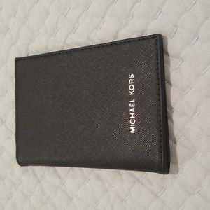 Michael Kors Billfold Wallet